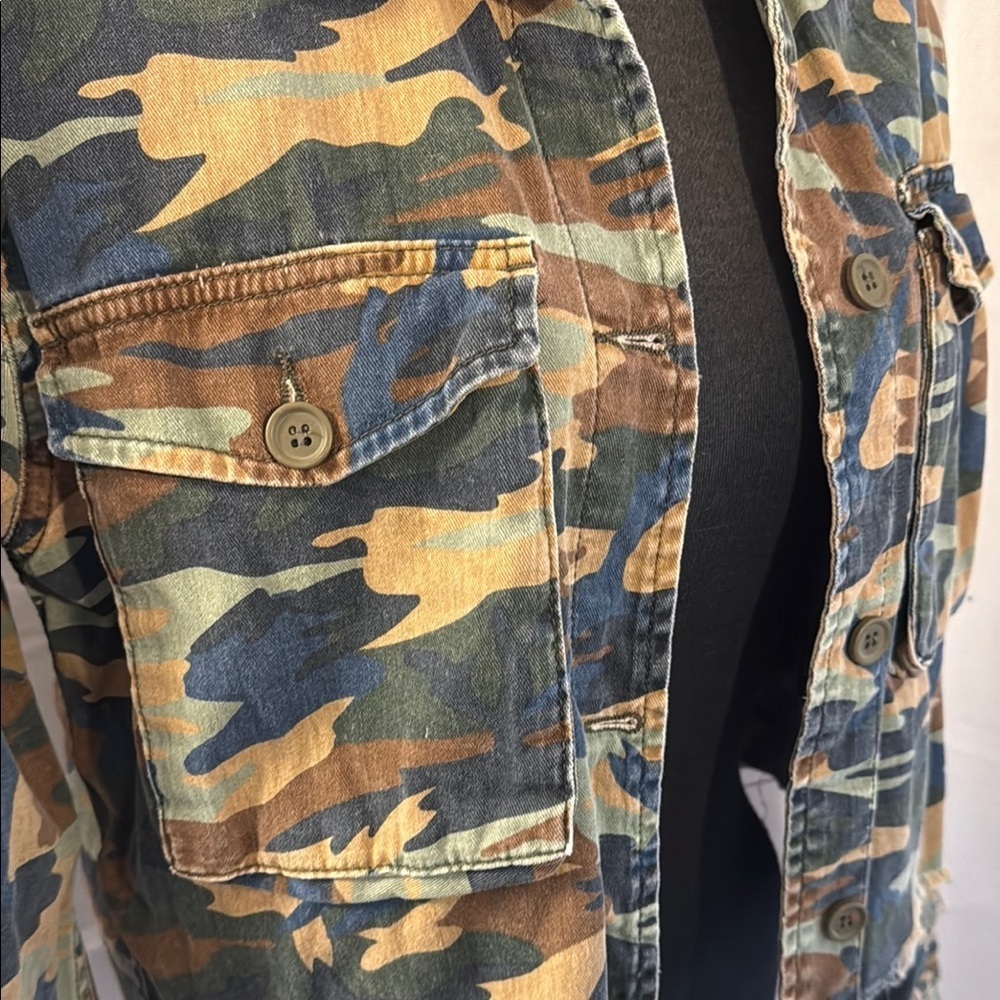 Topshop Women’s Camo Cropped Denim Jacket. Cotton. Size 4. - Picture 2 of 12
